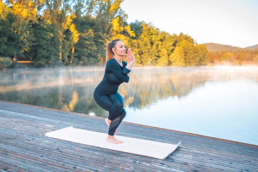 Ý nghĩa tư thế đại bàng trong yoga là gì? Ý nghĩa tư thế đại bàng trong yoga là gì?